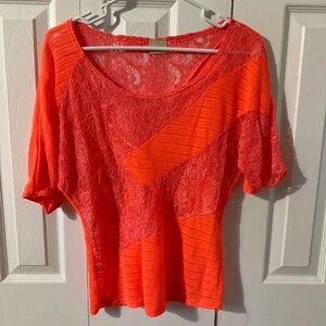 Daytrip short sleeve lace tshirt orange size small